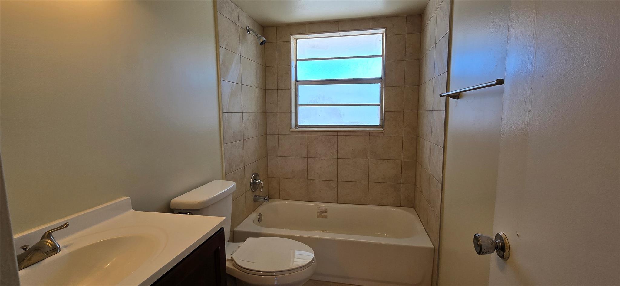 Oriole Gardens 10 Condo - Residential Lease