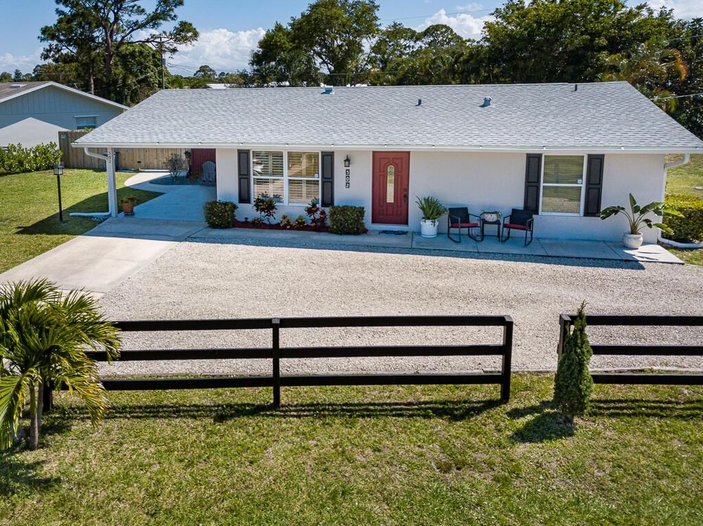 Photo of 502 SE Floresta Drive, Port St Lucie, FL 34983 (MLS # R10890545)