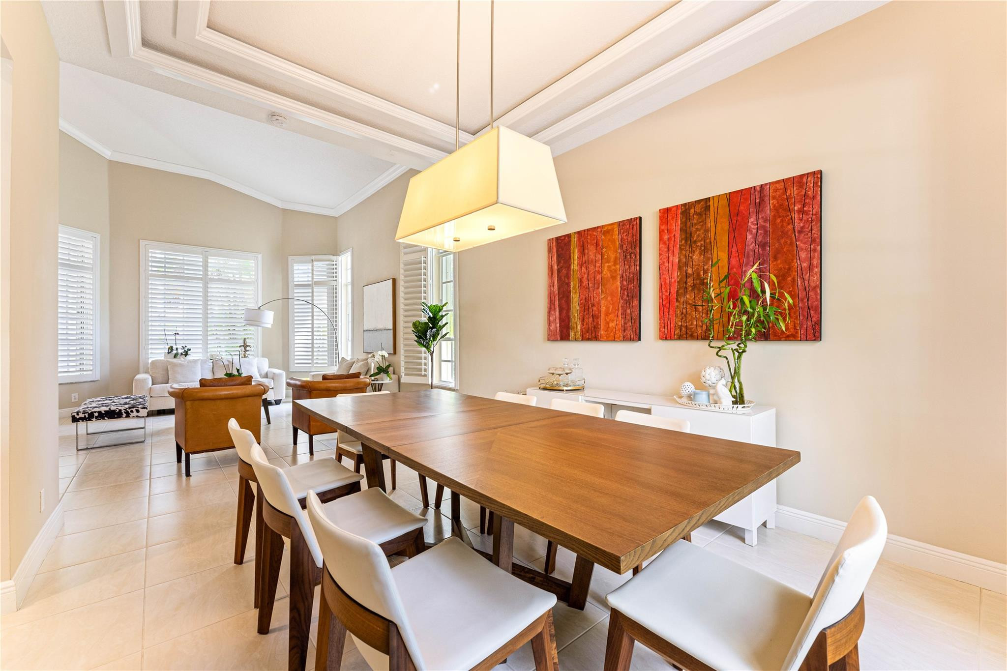 2527 Montclaire Circle