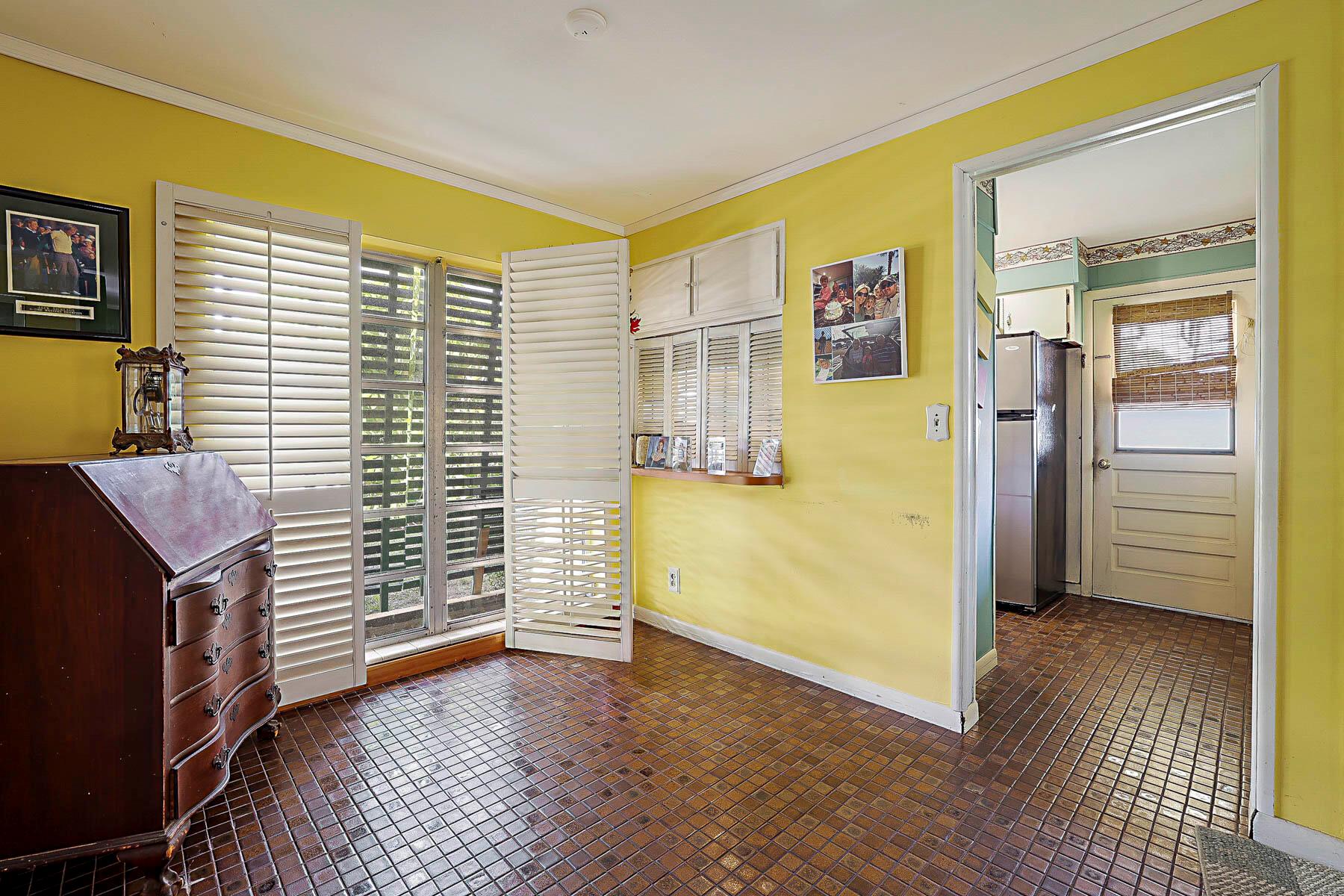 736 Tradewind Drive