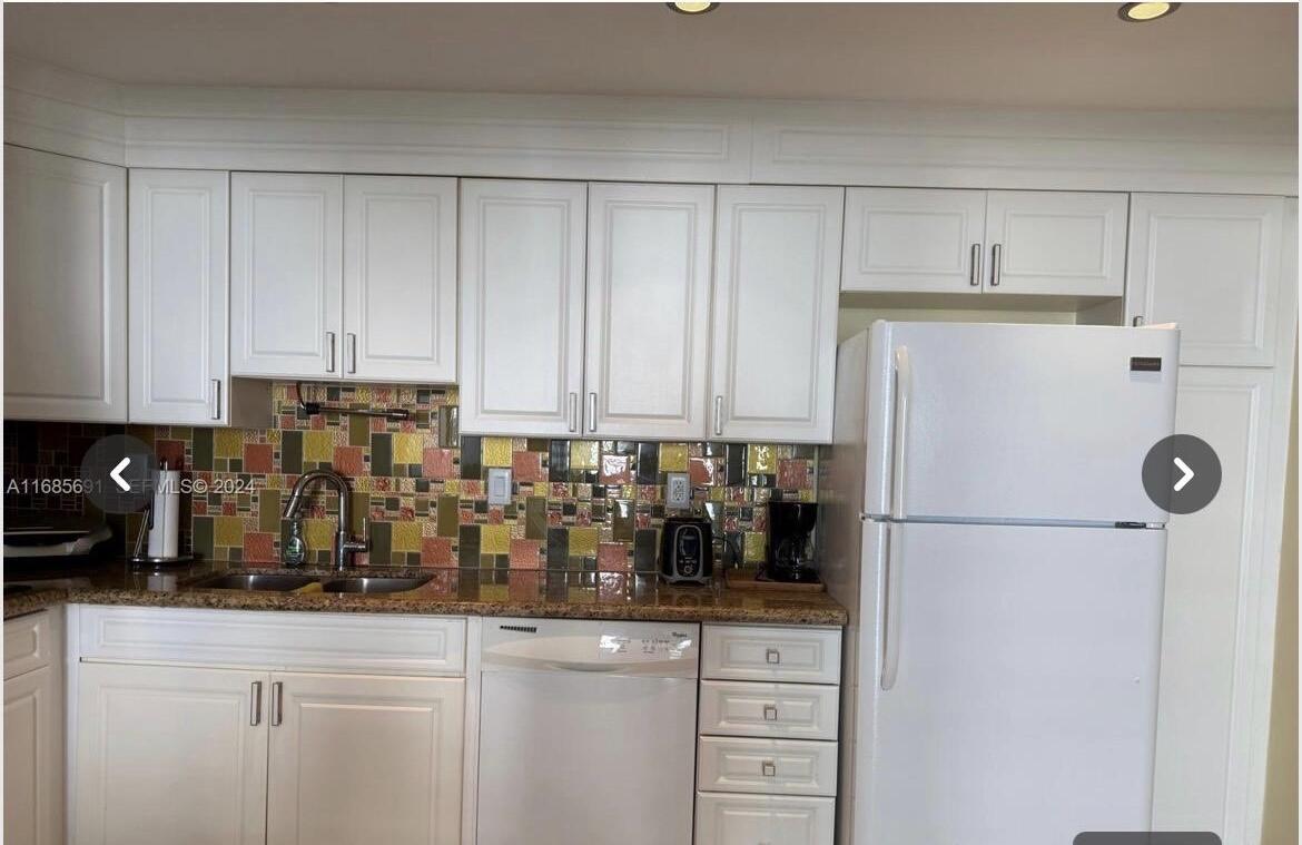 19380 Collins Avenue 701