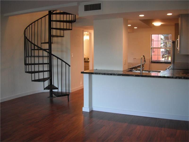 TENNIS CLUB MC LOUGHLIN C - Residential Lease