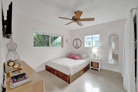 Tiny photo for 180 NW 48th Court, Oakland Park, FL 33309 (MLS # B26055734)