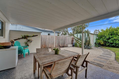 Tiny photo for 180 NW 48th Court, Oakland Park, FL 33309 (MLS # B26055734)