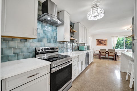Tiny photo for 180 NW 48th Court, Oakland Park, FL 33309 (MLS # B26055734)