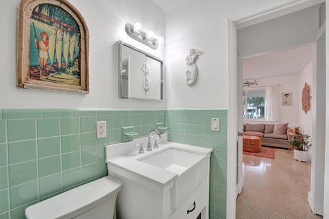 Tiny photo for 180 NW 48th Court, Oakland Park, FL 33309 (MLS # B26055734)