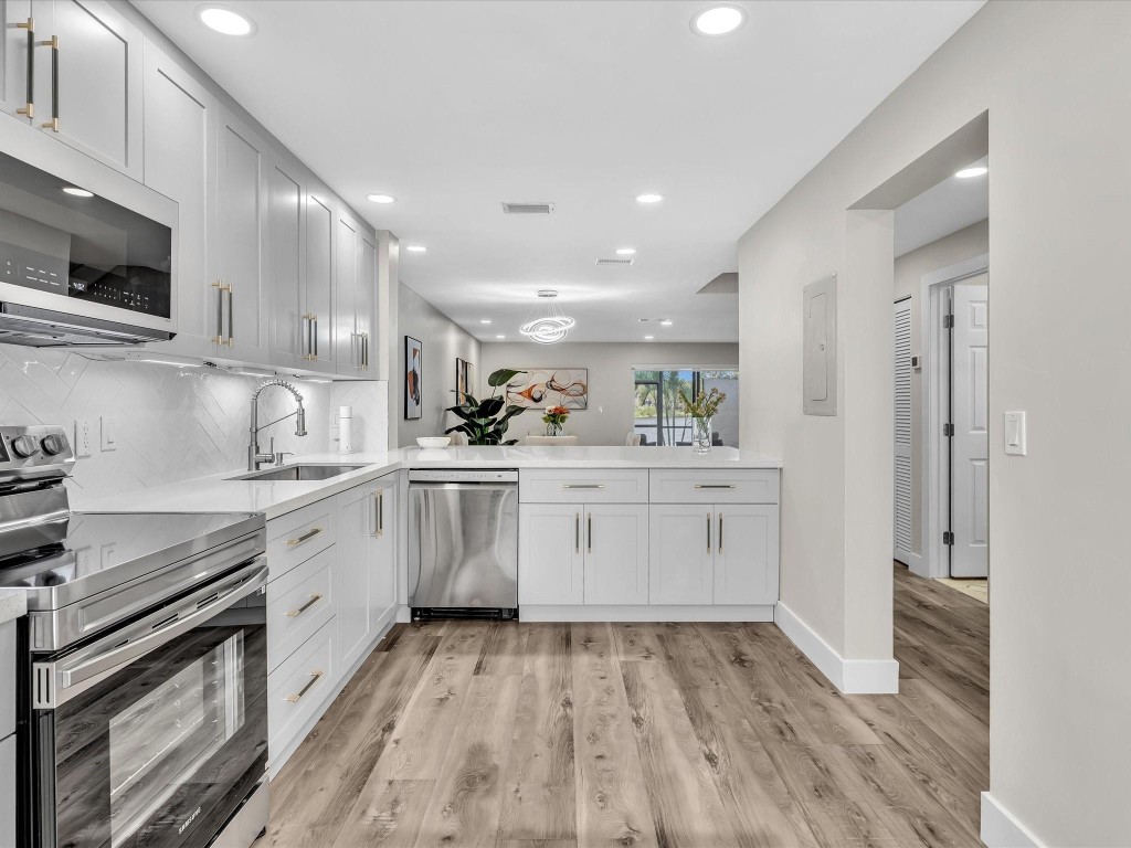 Westview Condominium - Residential