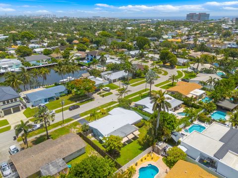 Tiny photo for 2610 NE 50th Street, Lighthouse Point, FL 33064 (MLS # B26050195)
