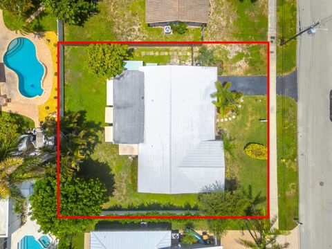 Tiny photo for 2610 NE 50th Street, Lighthouse Point, FL 33064 (MLS # B26050195)
