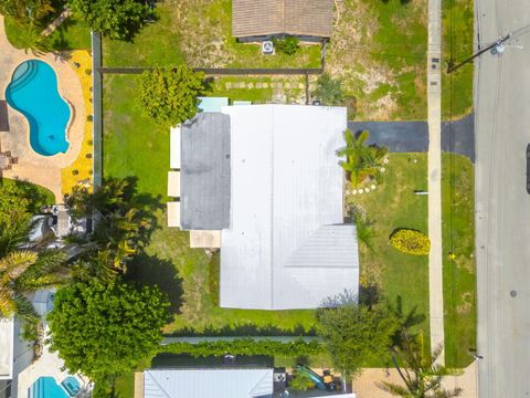 Tiny photo for 2610 NE 50th Street, Lighthouse Point, FL 33064 (MLS # B26050195)