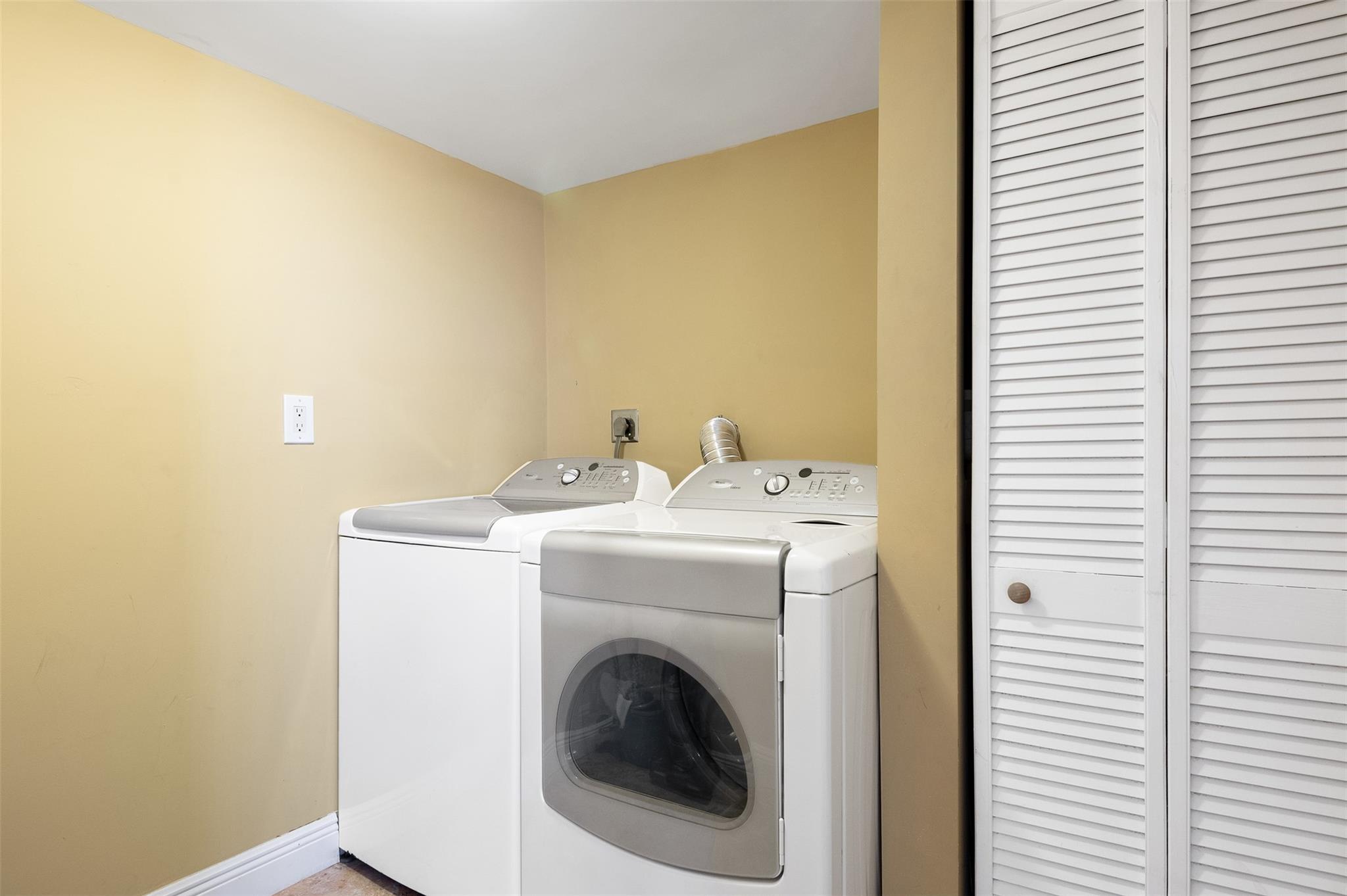 Venetian Park II Condo - Residential Lease