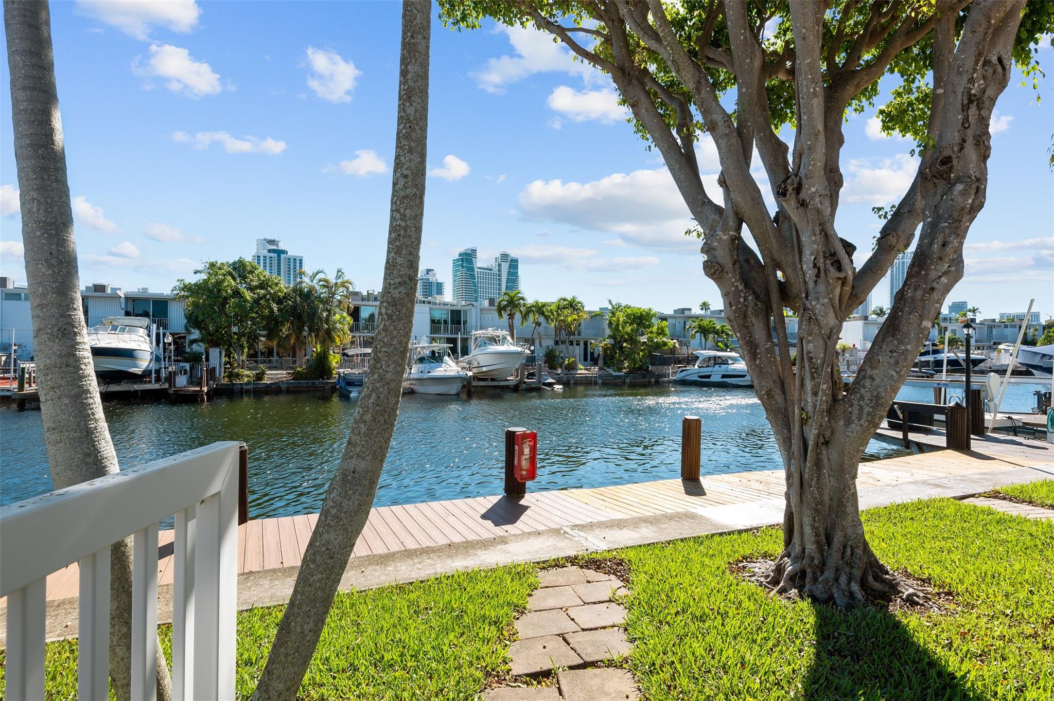 Venetian Park II Condo - Residential Lease