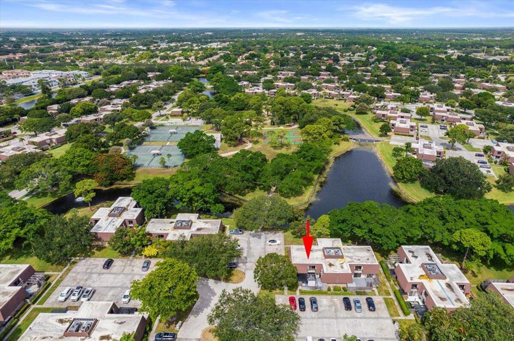 GARDEN LAKES & GARDEN SQUARE SHOPS - Residential