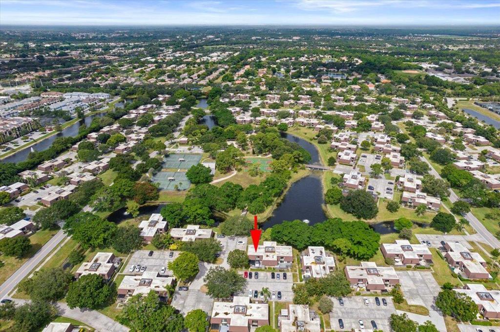 GARDEN LAKES & GARDEN SQUARE SHOPS - Residential