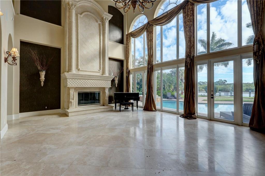 Paradise Port - Residential