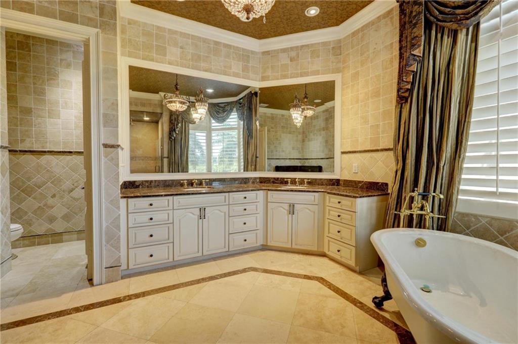 Paradise Port - Residential