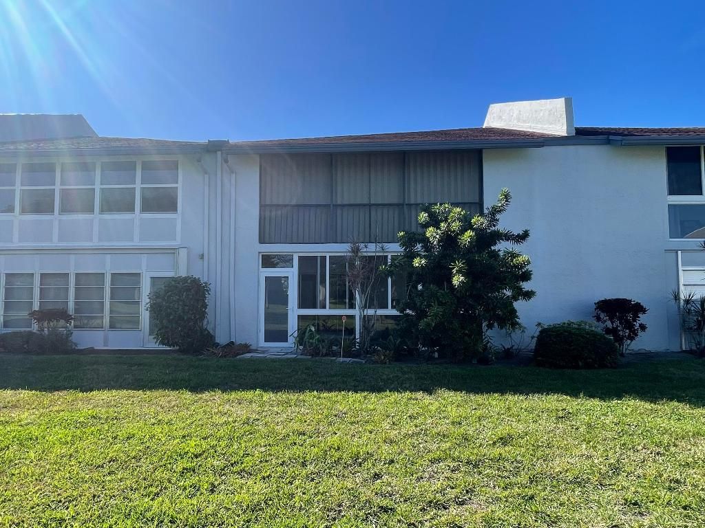 Photo of 6525 S Oriole Boulevard #1050, Delray Beach, FL 33446 (MLS # R11156091)