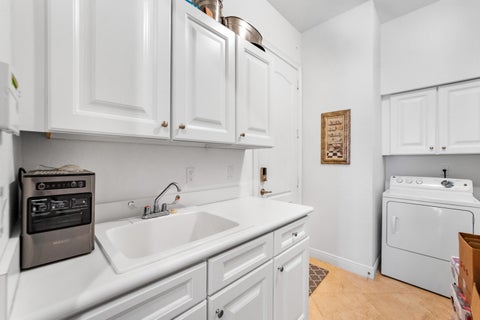 Tiny photo for 10151 Lake Vista Court, Parkland, FL 33076 (MLS # B26038583)
