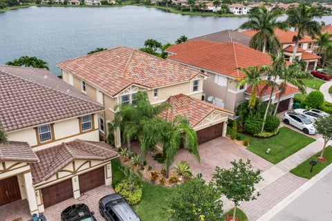 Tiny photo for 10151 Lake Vista Court, Parkland, FL 33076 (MLS # B26038583)