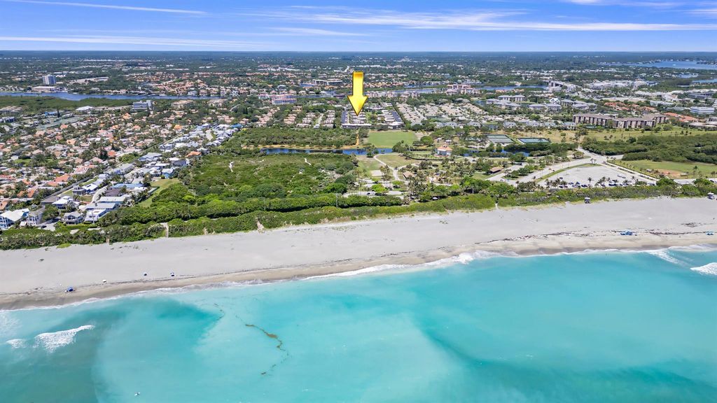 Photo of 717 S Us Highway 1 #912, Jupiter, FL 33477 (MLS # R10991550)