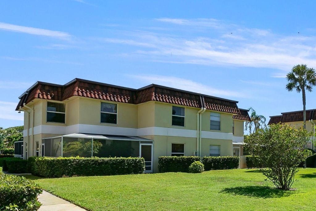 Photo of 717 S Us Highway 1 #912, Jupiter, FL 33477 (MLS # R10991550)