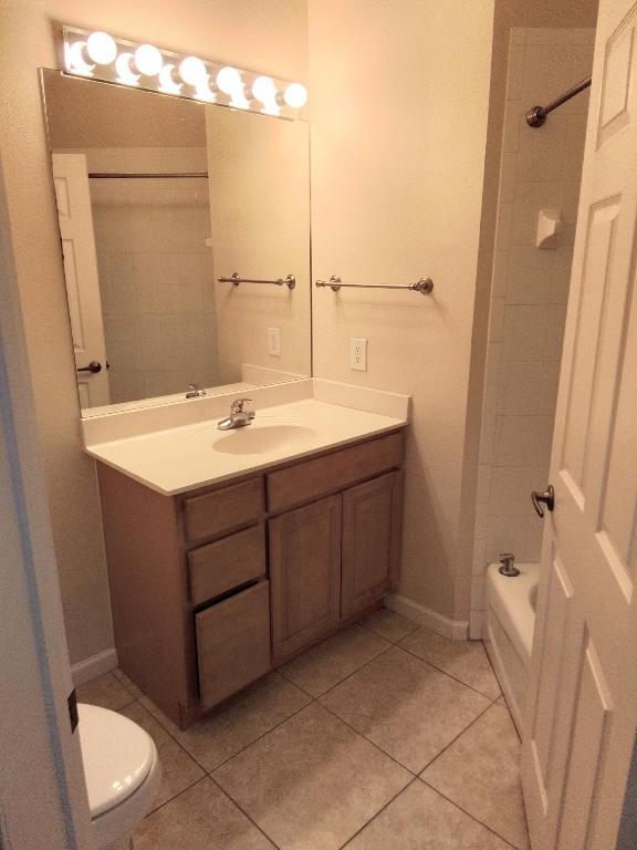 CASTLE PINES CONDOMINIUM - Residential Lease