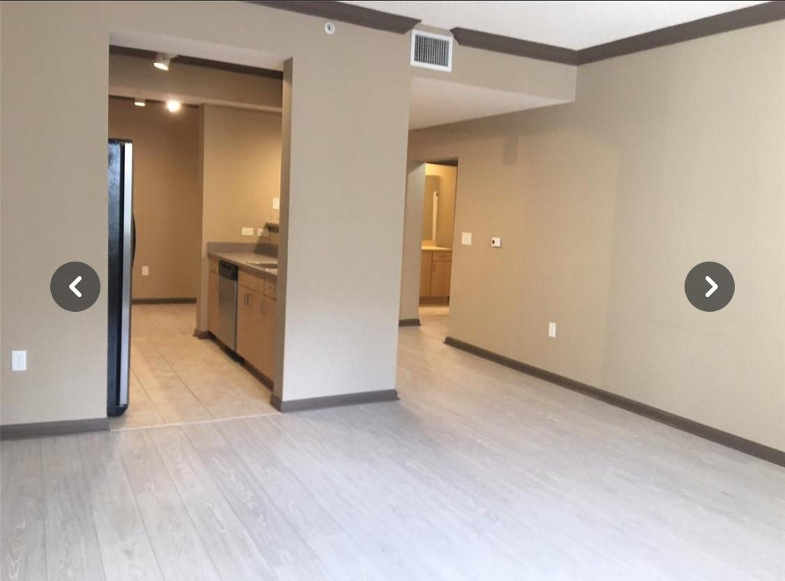 533 NE 3rd Ave 207