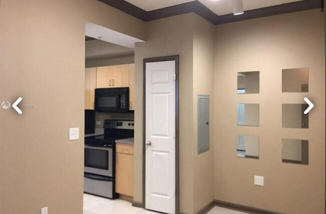 533 NE 3rd Ave 207