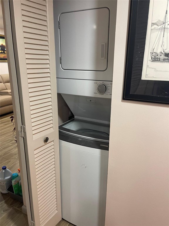 LAKES OF CARRIAGE HILLS 2 - Residential