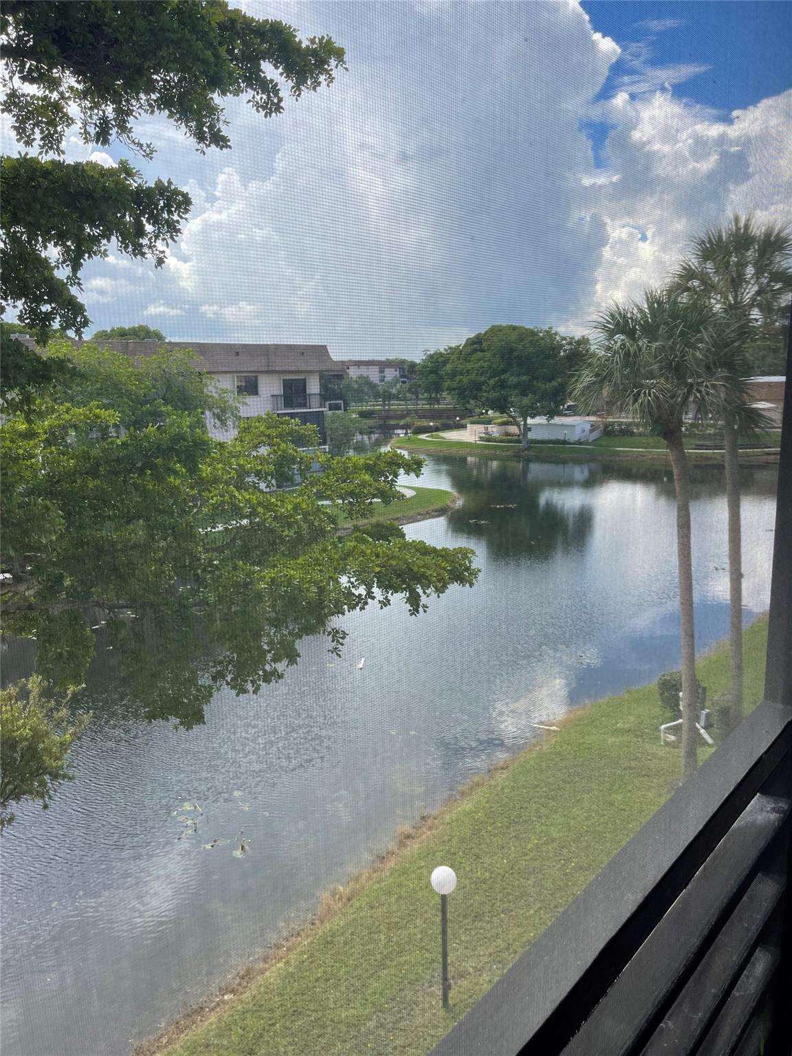 LAKES OF CARRIAGE HILLS 2 - Residential