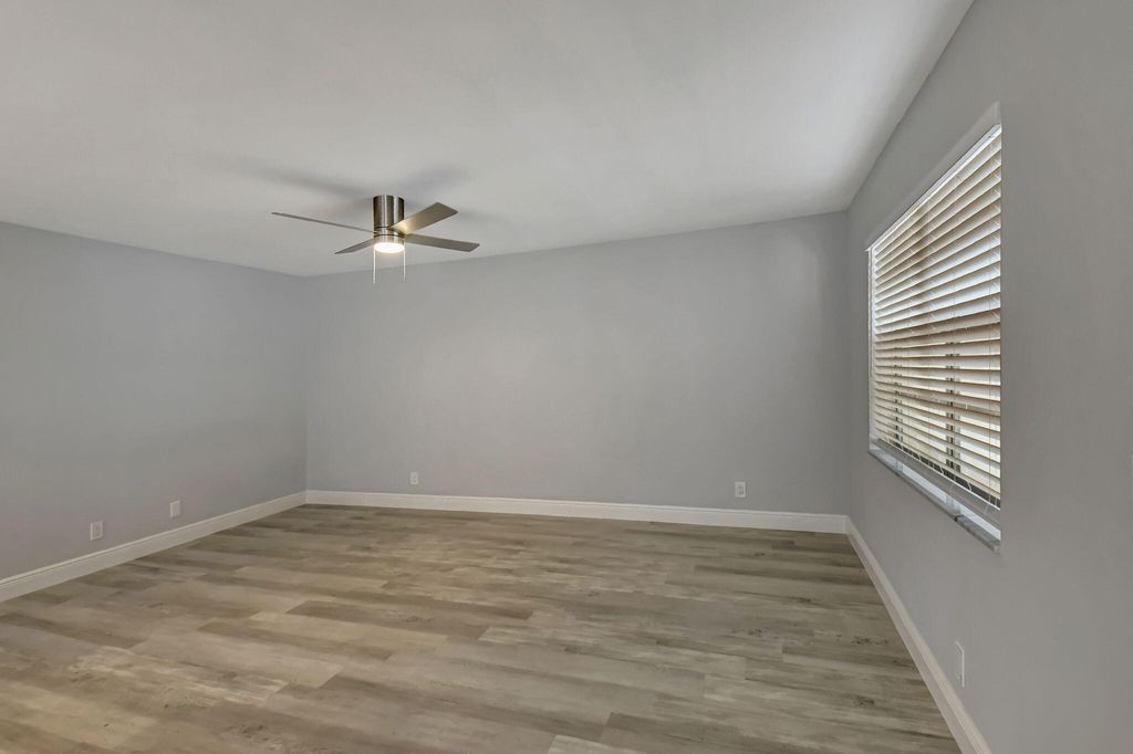 Photo of 909 S Flanders S, Delray Beach, FL 33484 (MLS # R11157033)