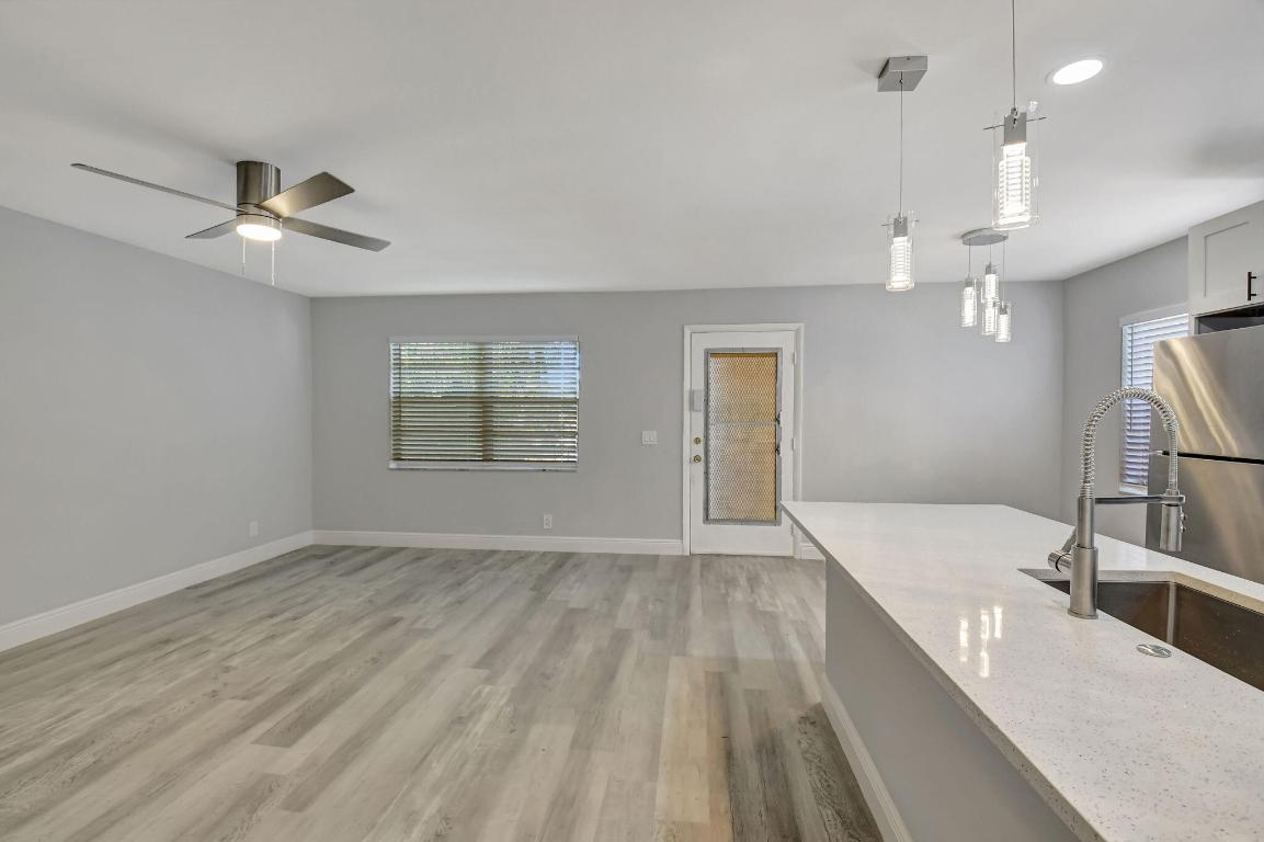 KINGS POINT FLANDERS CONDOS - Residential