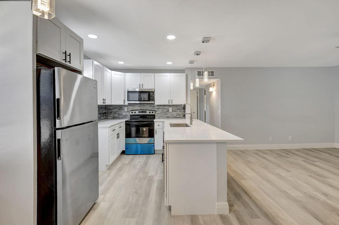 KINGS POINT FLANDERS CONDOS - Residential