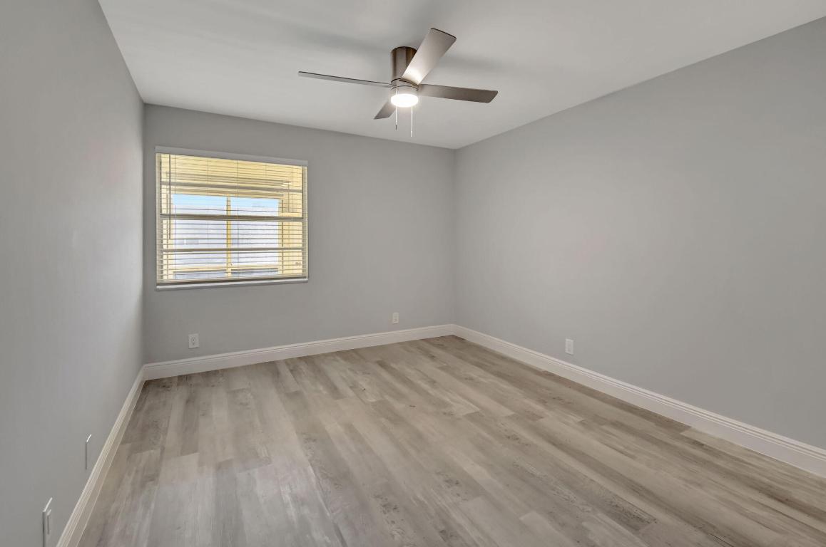 KINGS POINT FLANDERS CONDOS - Residential