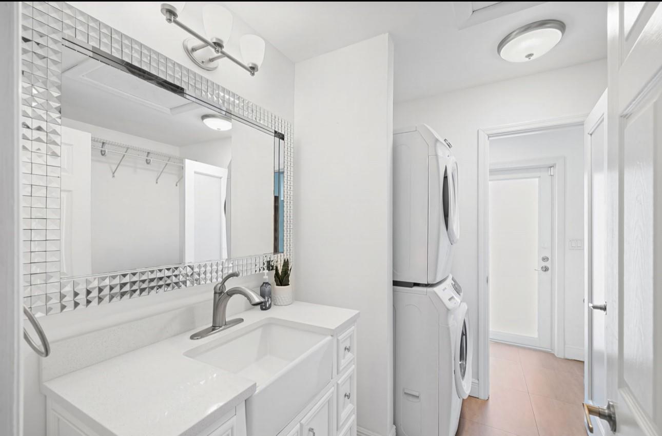 SALA DEL MAR - Residential Lease