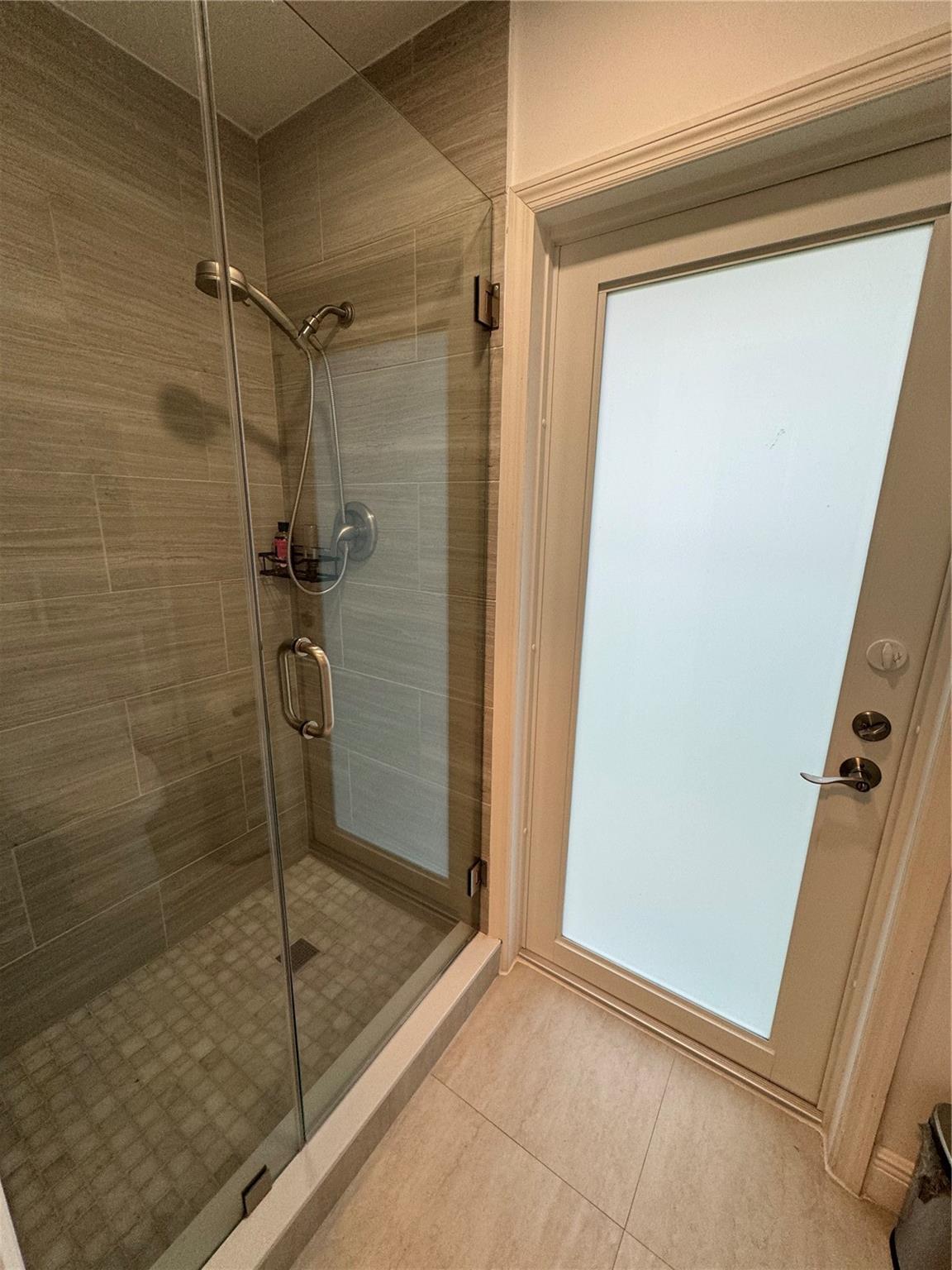 SALA DEL MAR - Residential Lease