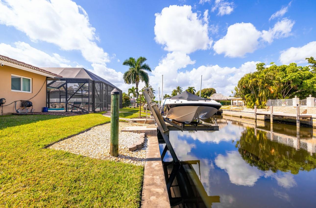 SALA DEL MAR - Residential Lease