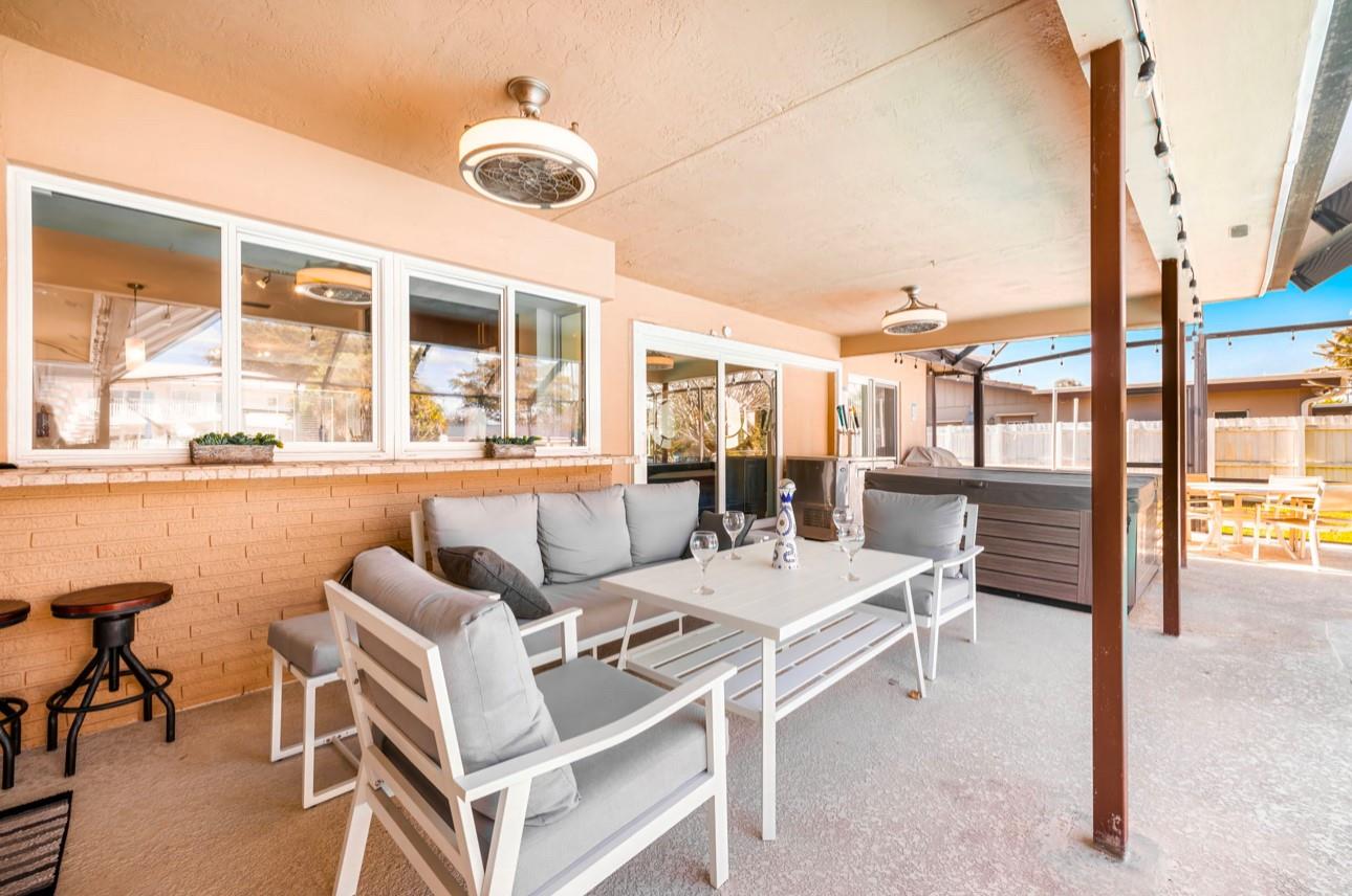 SALA DEL MAR - Residential Lease