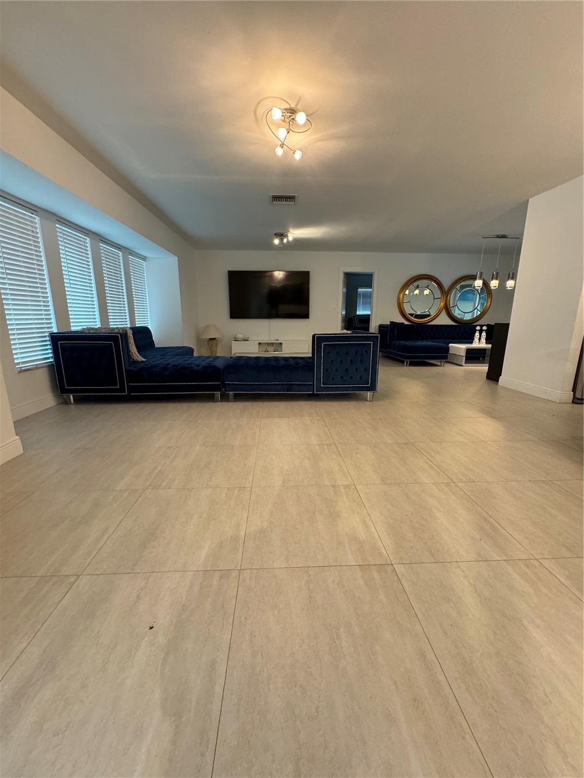SALA DEL MAR - Residential Lease