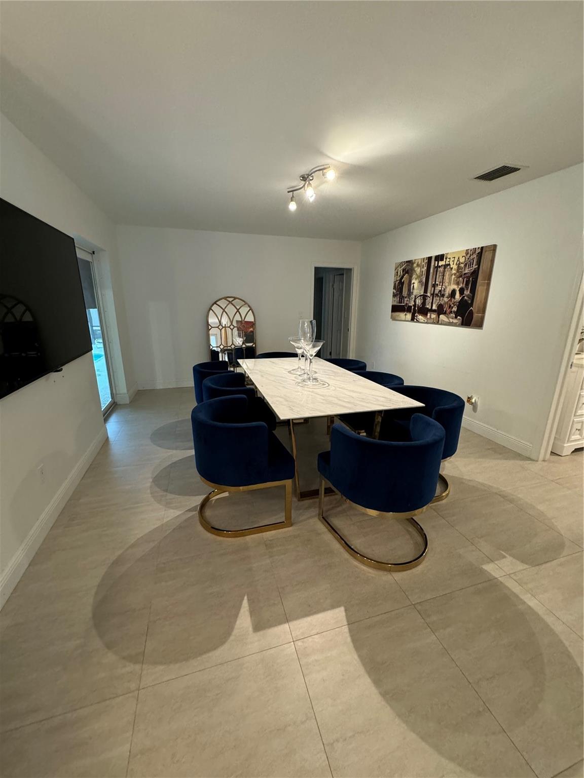 SALA DEL MAR - Residential Lease