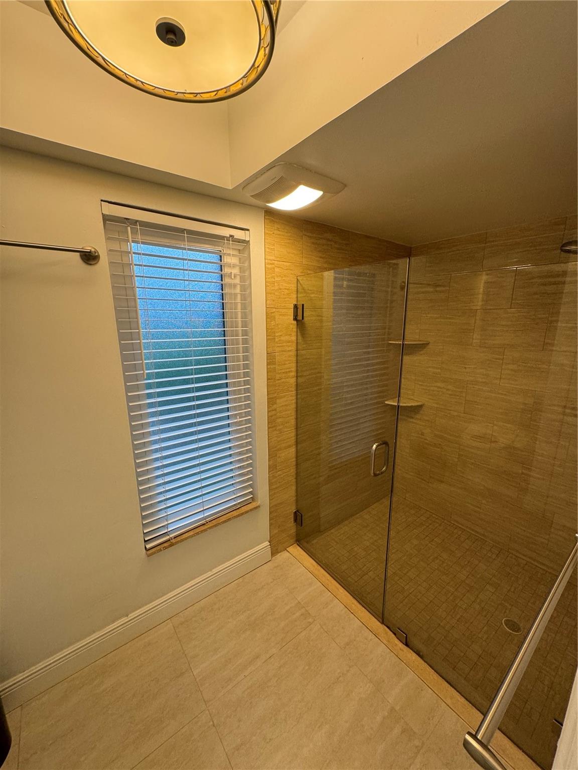 SALA DEL MAR - Residential Lease