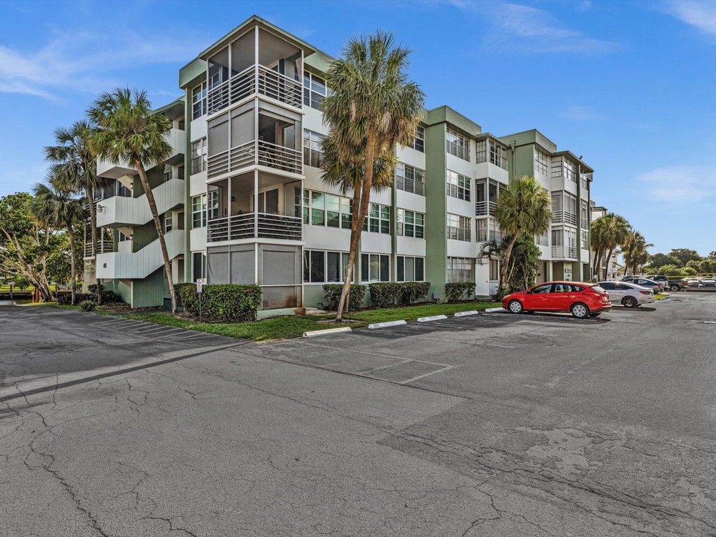 Photo of 2741 TAFT Street #104, Hollywood, FL 33020 (MLS # B26055934)