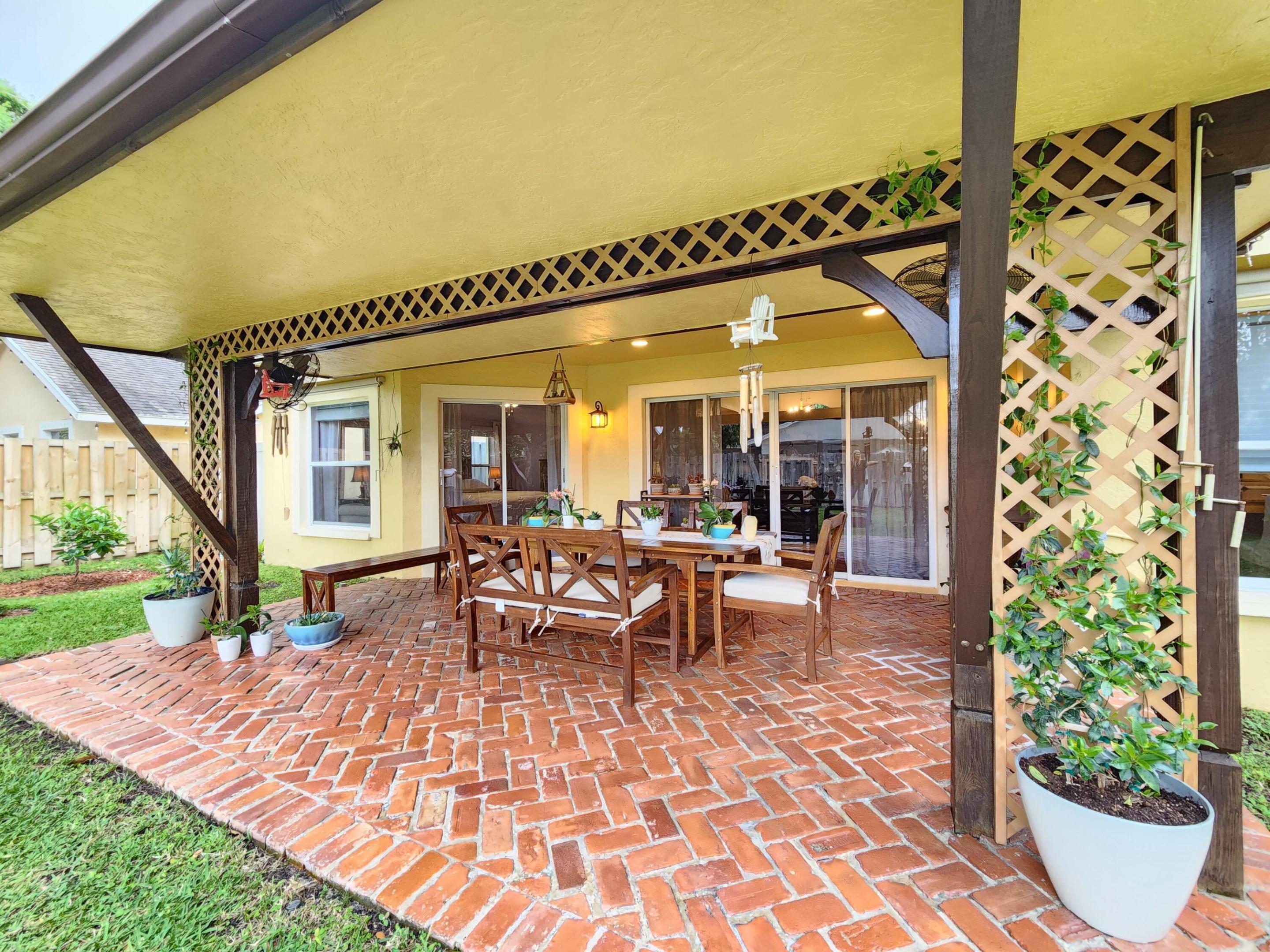 MEADOWLAND COVE PL 2 OF WELLINGTON - Residential