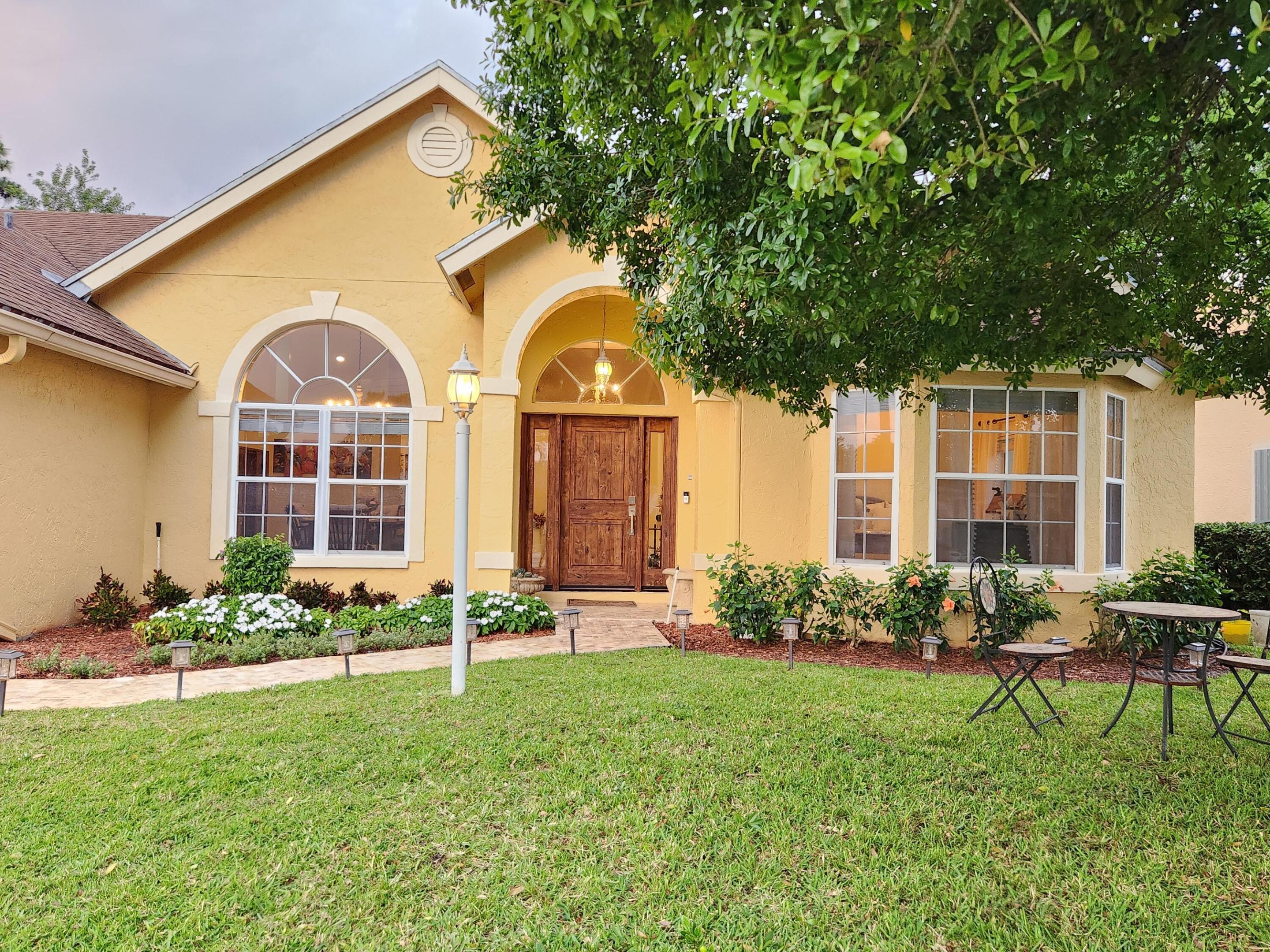 MEADOWLAND COVE PL 2 OF WELLINGTON - Residential