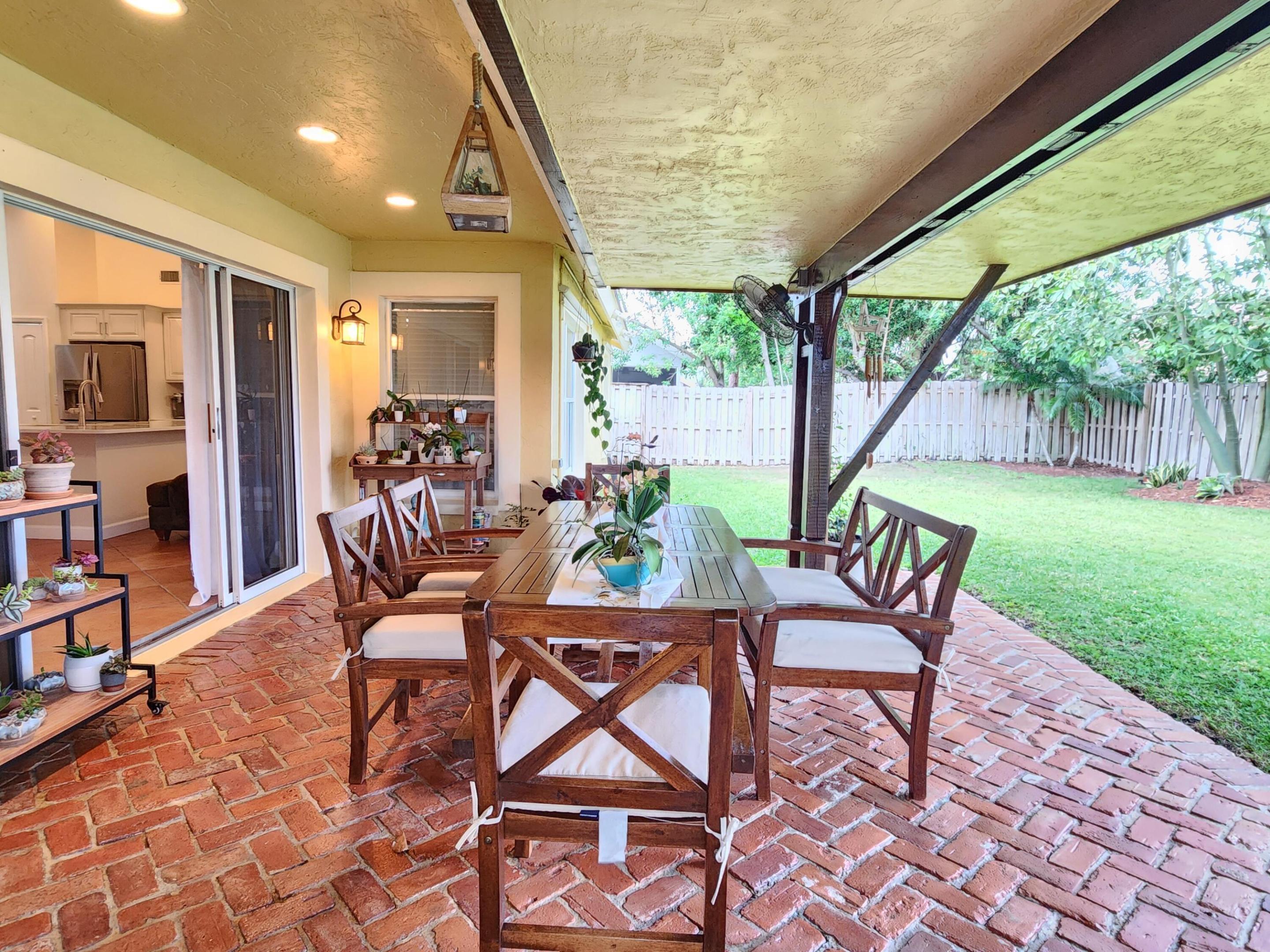 MEADOWLAND COVE PL 2 OF WELLINGTON - Residential