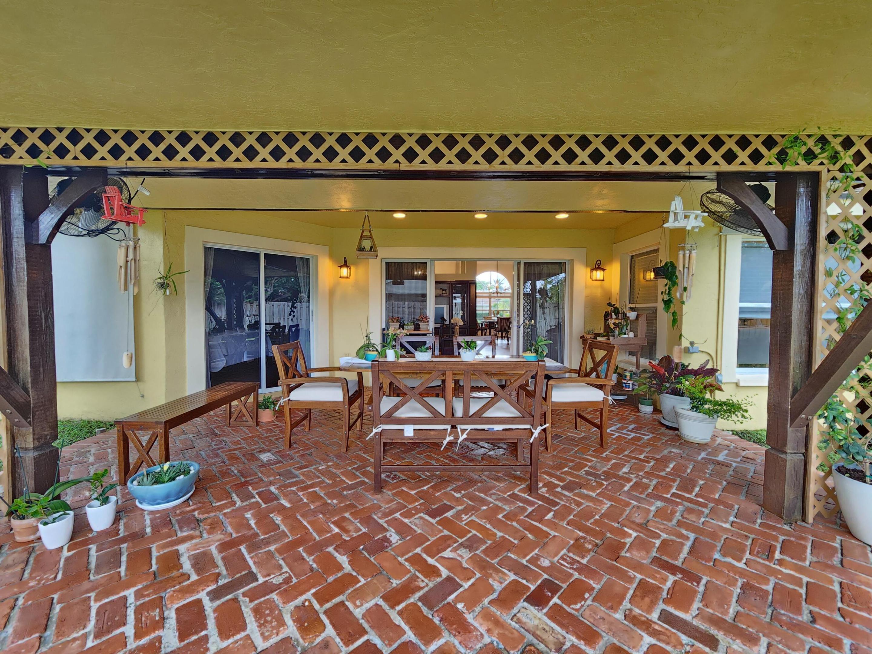 MEADOWLAND COVE PL 2 OF WELLINGTON - Residential