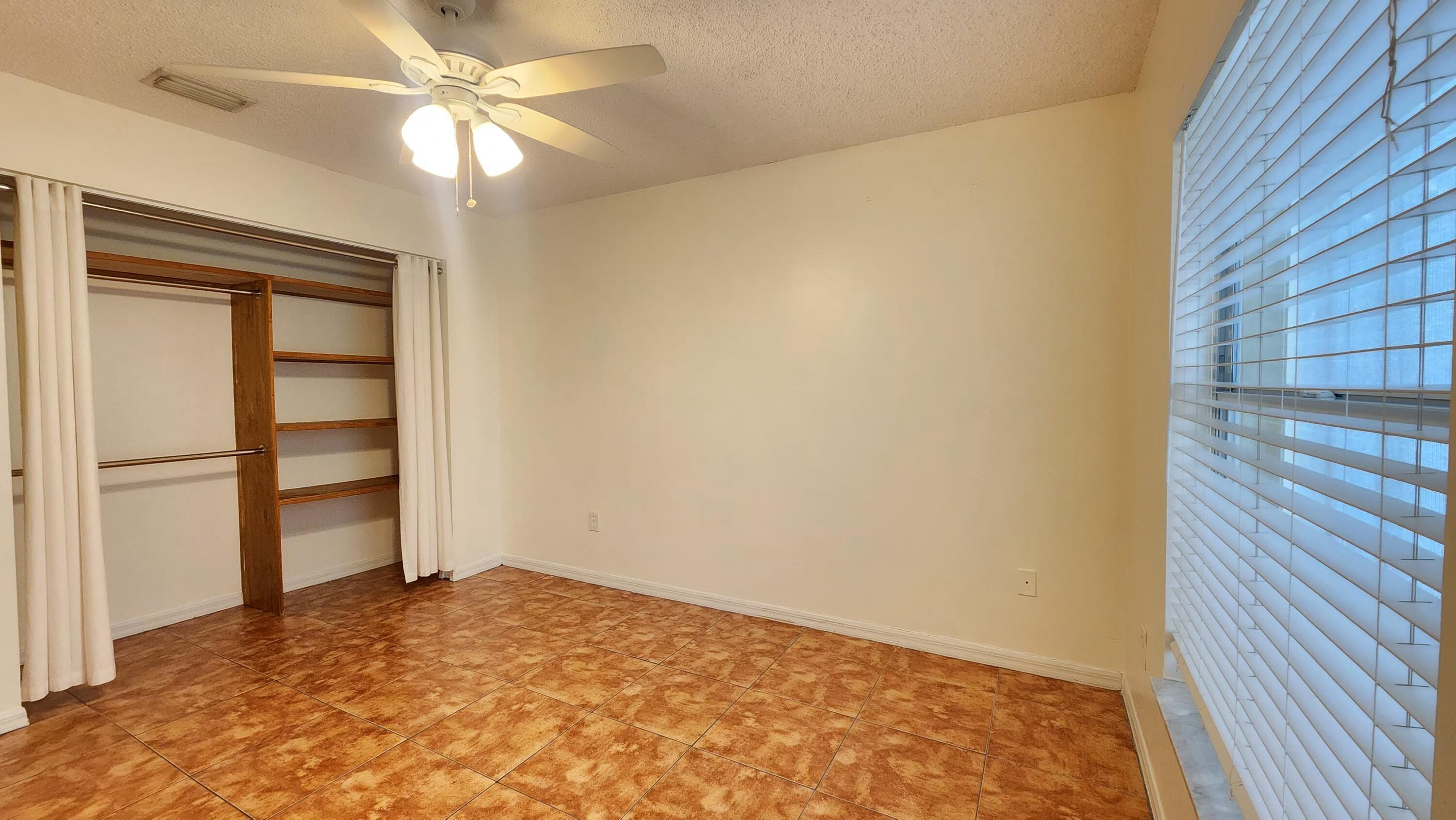 MEADOWLAND COVE PL 2 OF WELLINGTON - Residential