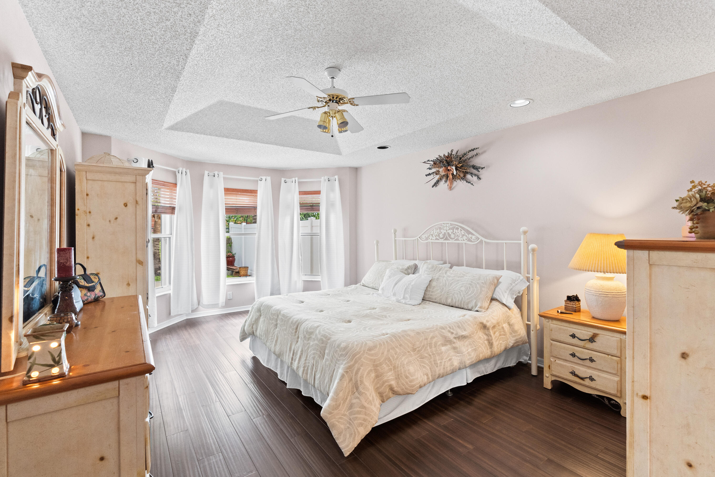 SILVER LAKES - Residential