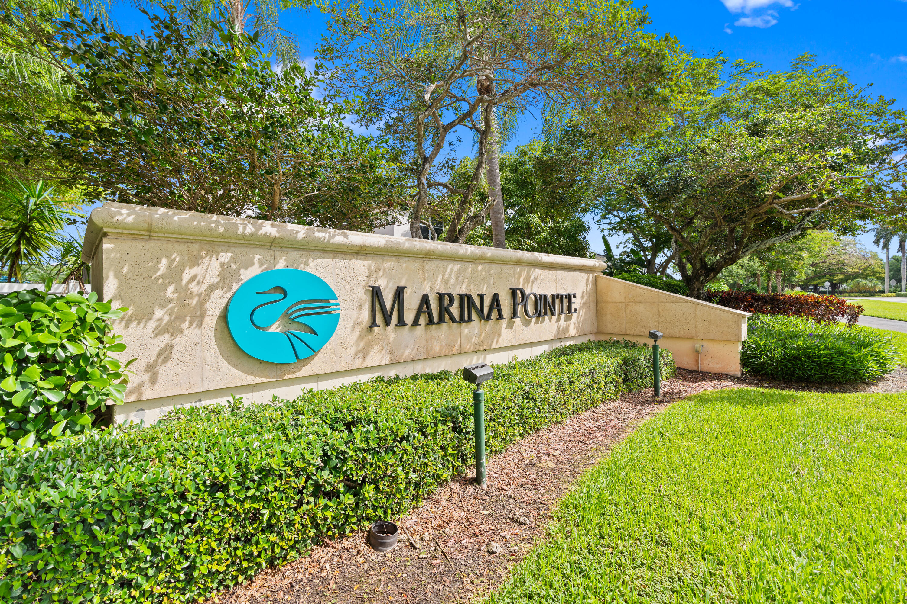 SILVER LAKES - Residential