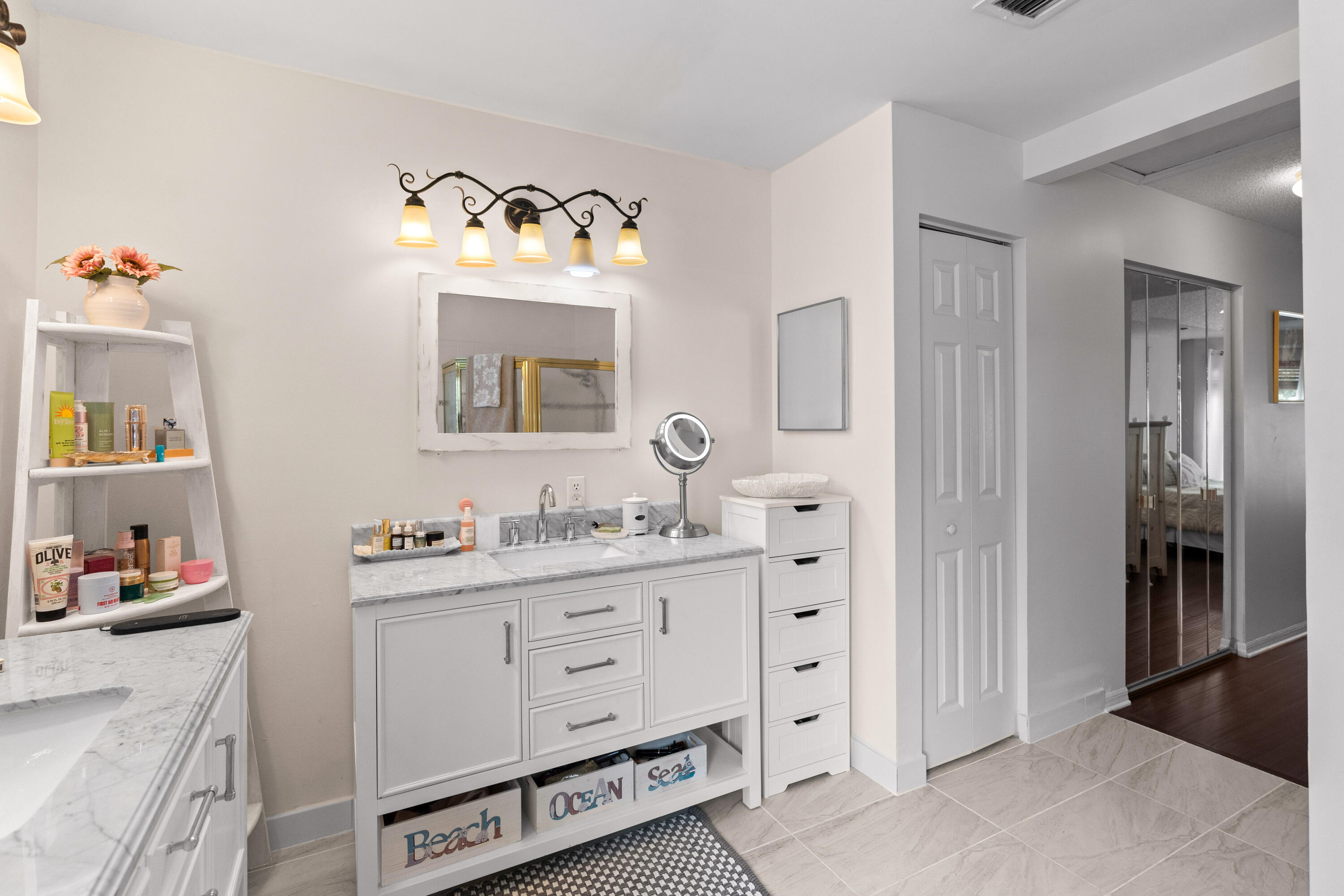 SILVER LAKES - Residential